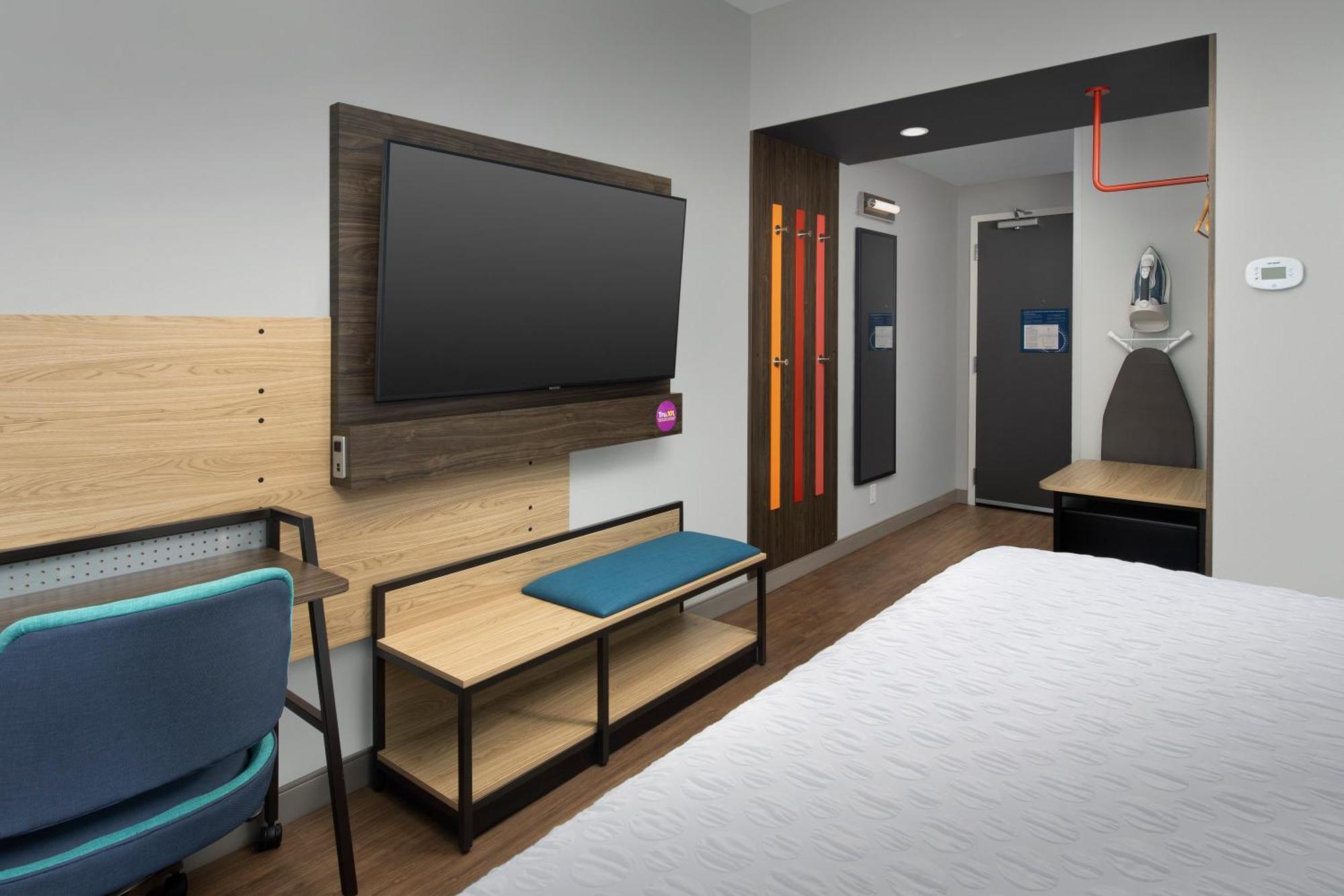 Tru By Hilton Jacksonville Airport Bagian luar foto