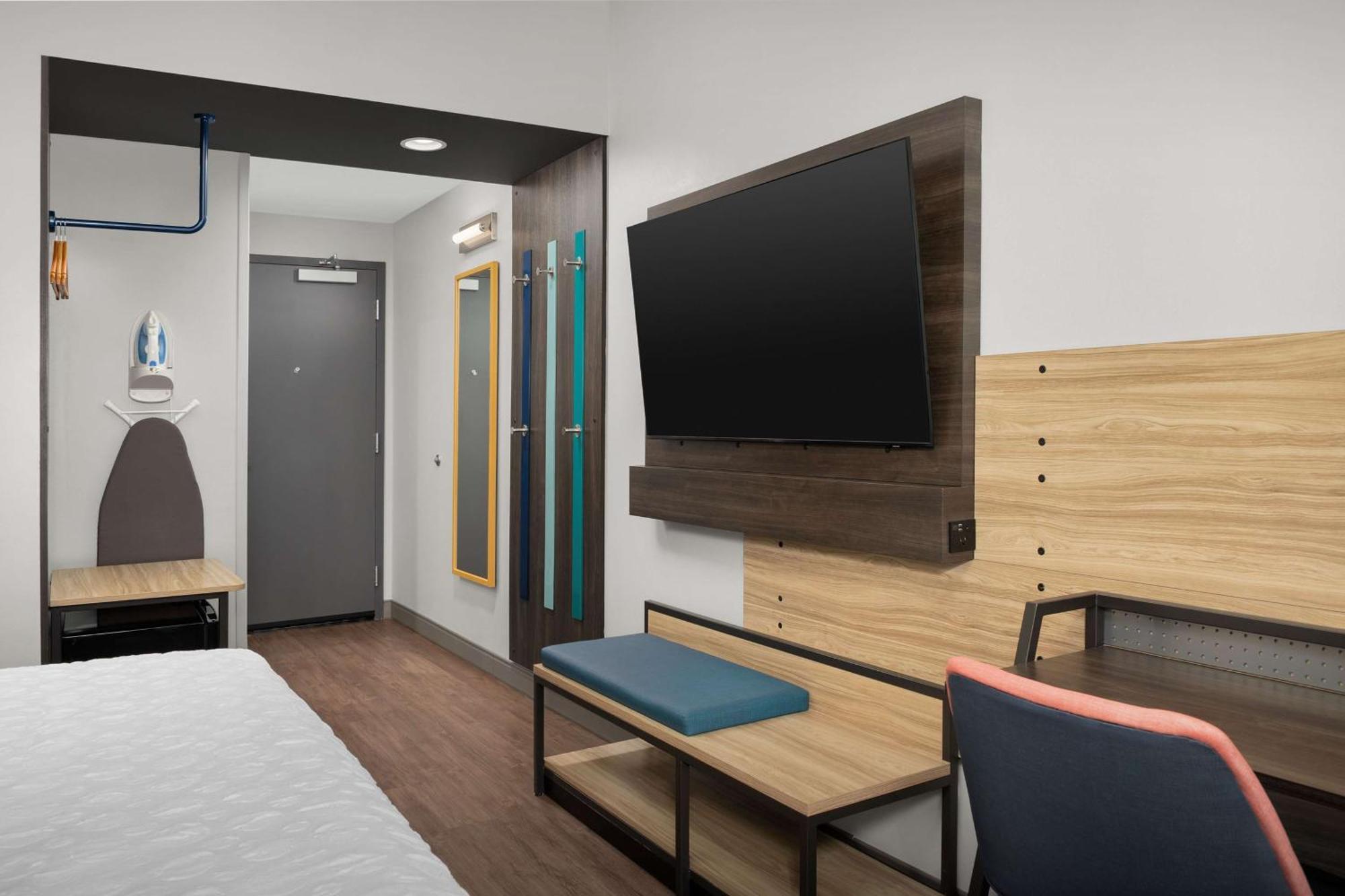 Tru By Hilton Jacksonville Airport Bagian luar foto