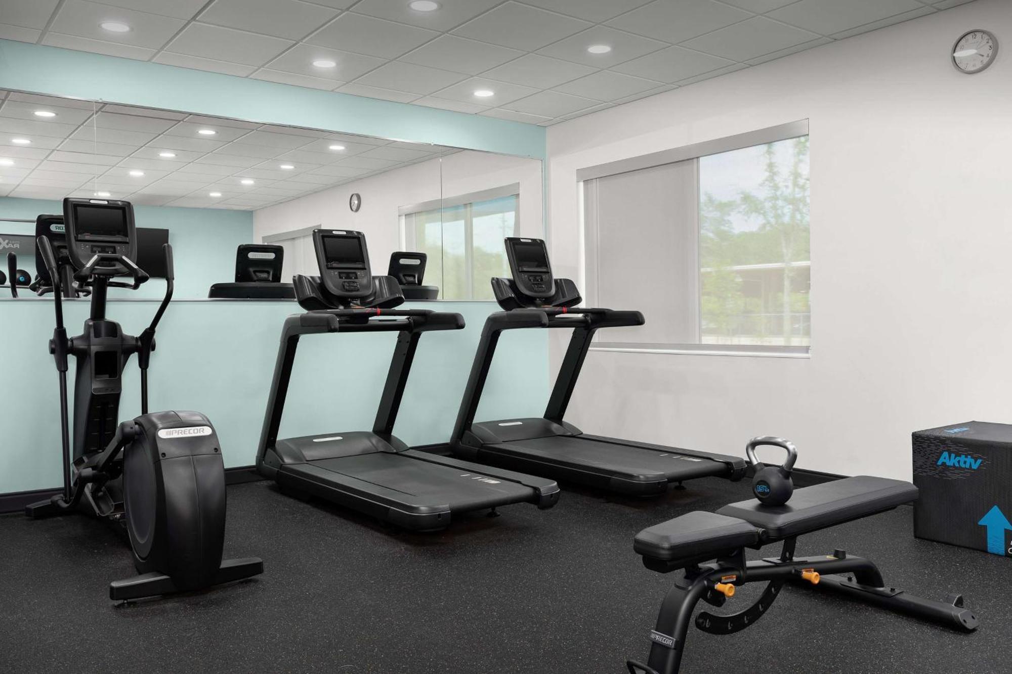 Tru By Hilton Jacksonville Airport Bagian luar foto