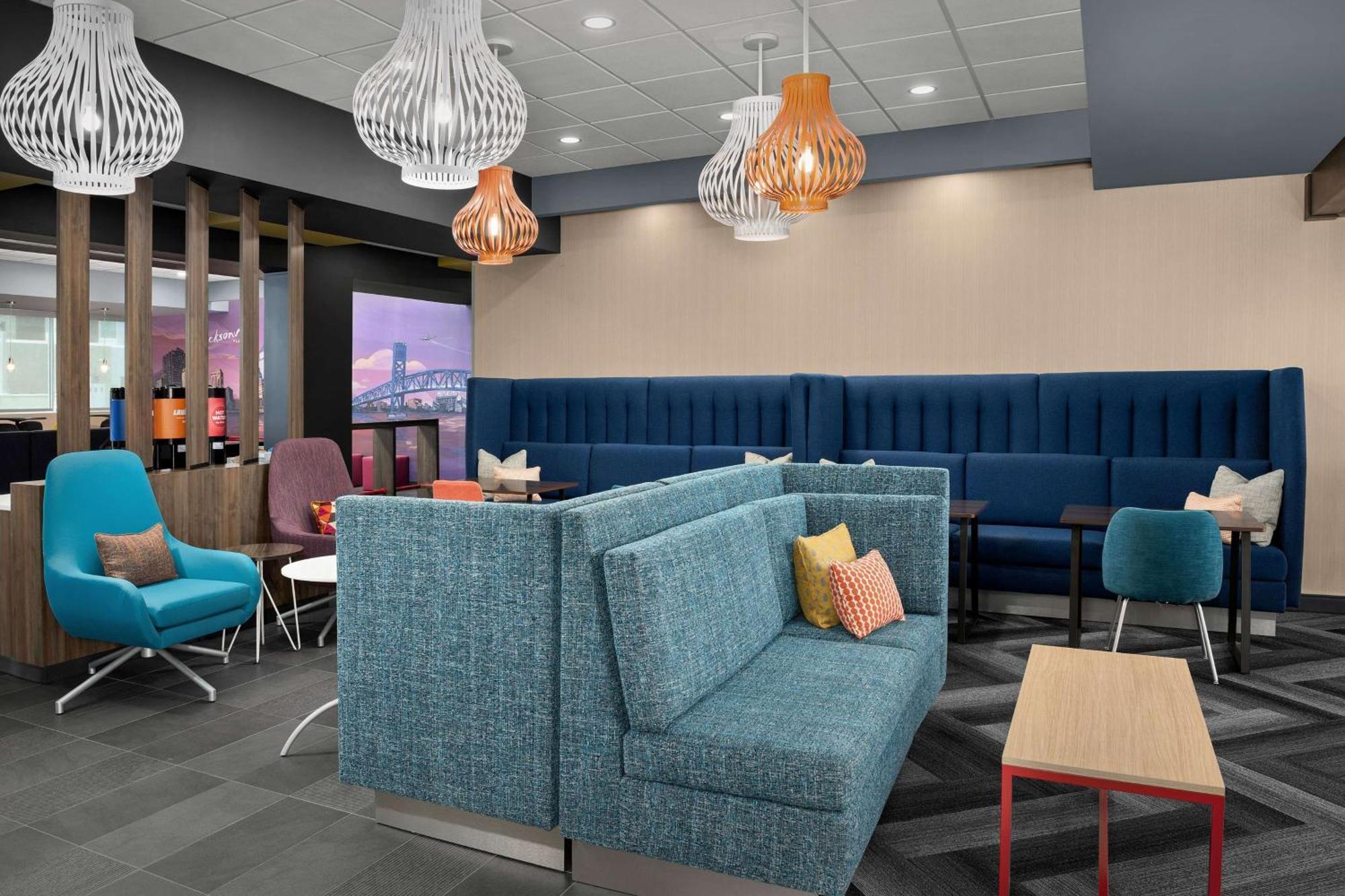 Tru By Hilton Jacksonville Airport Bagian luar foto